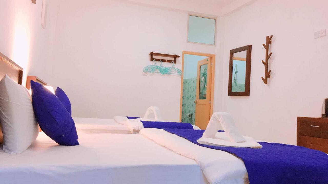 מיריסה Blue Whale Holiday Hotel מראה חיצוני תמונה