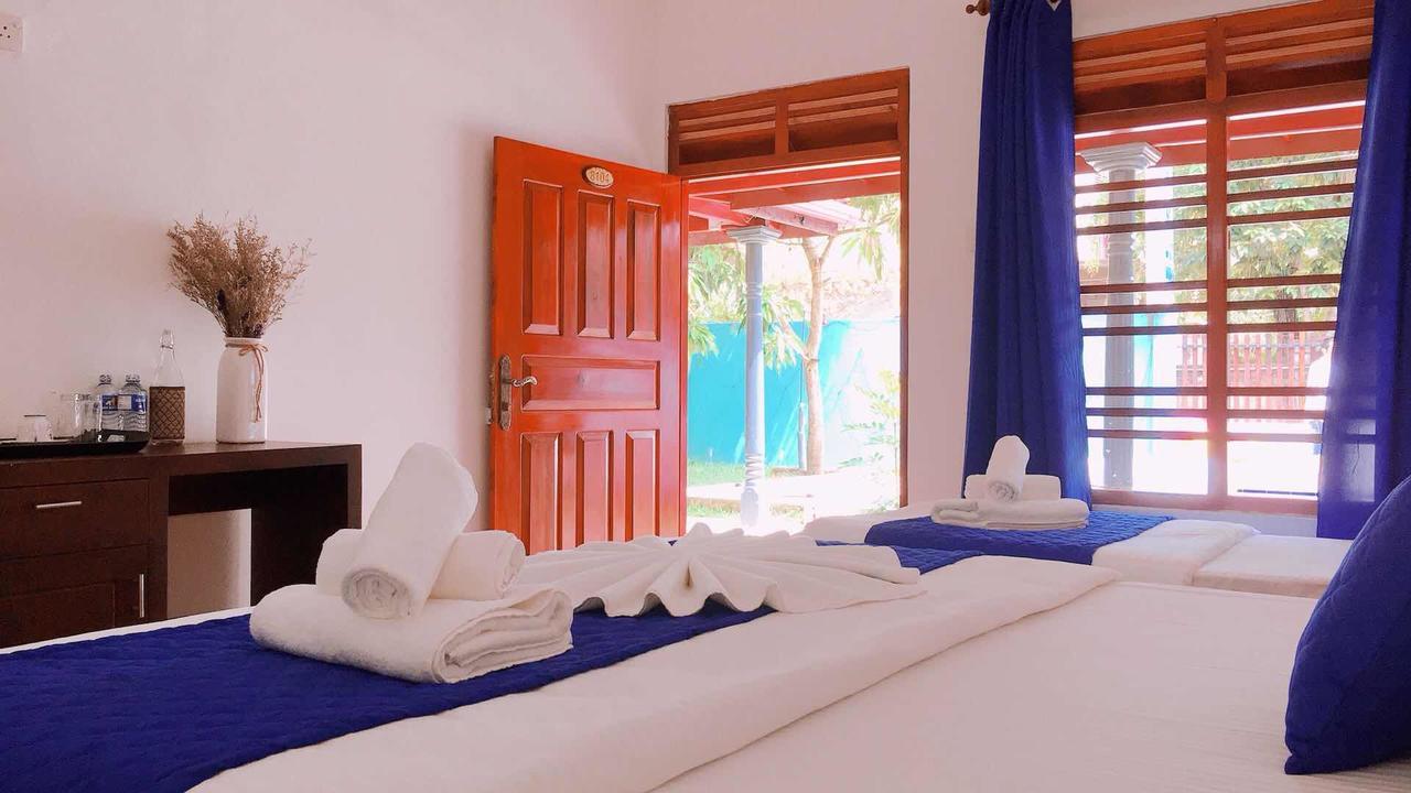 מיריסה Blue Whale Holiday Hotel מראה חיצוני תמונה