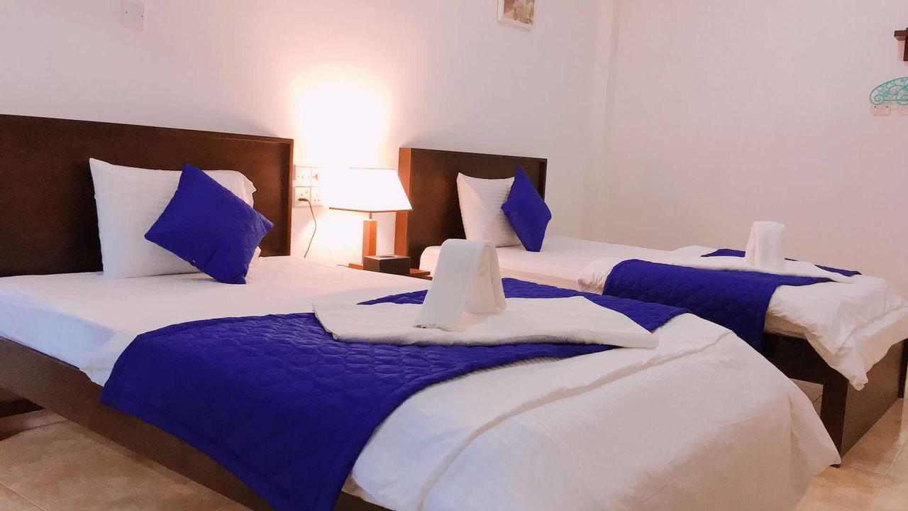 מיריסה Blue Whale Holiday Hotel מראה חיצוני תמונה