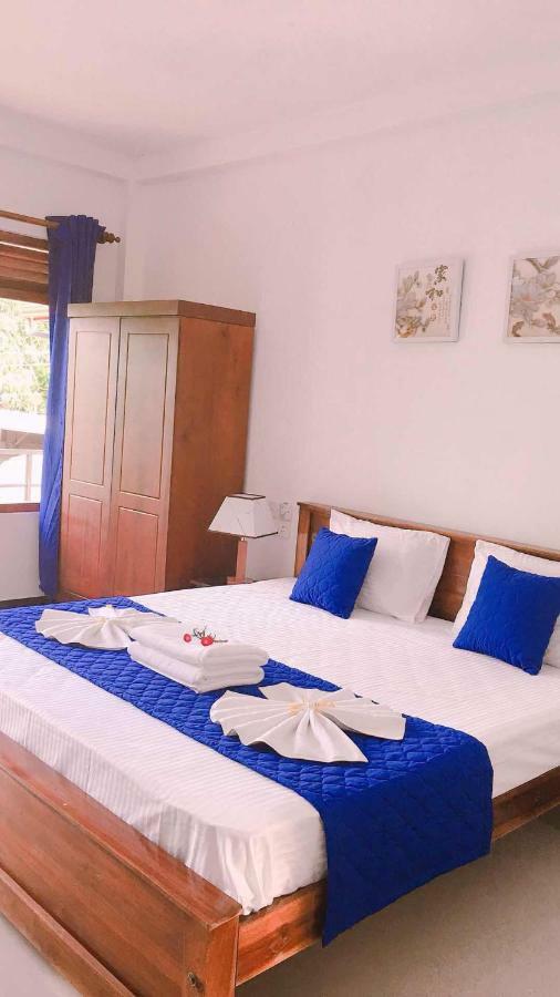 מיריסה Blue Whale Holiday Hotel מראה חיצוני תמונה