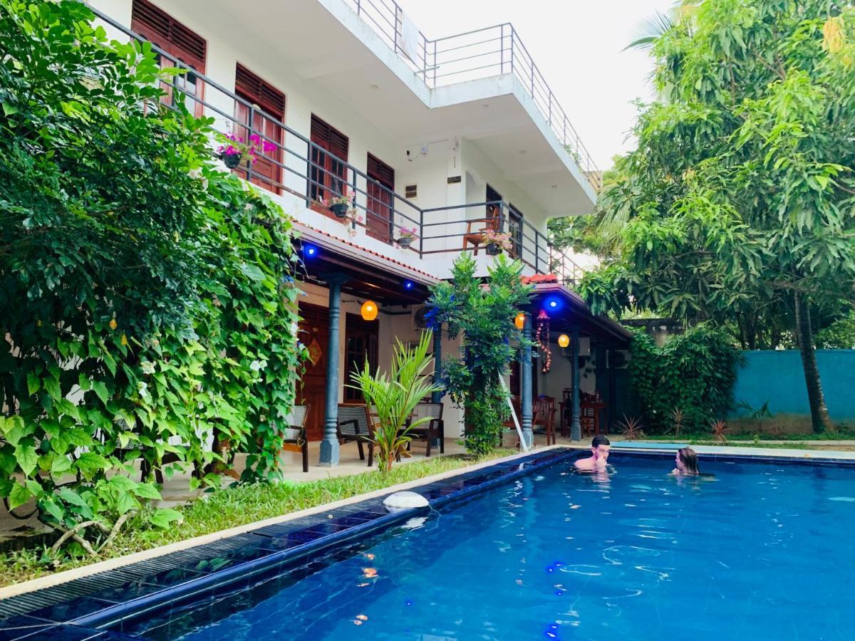 מיריסה Blue Whale Holiday Hotel מראה חיצוני תמונה